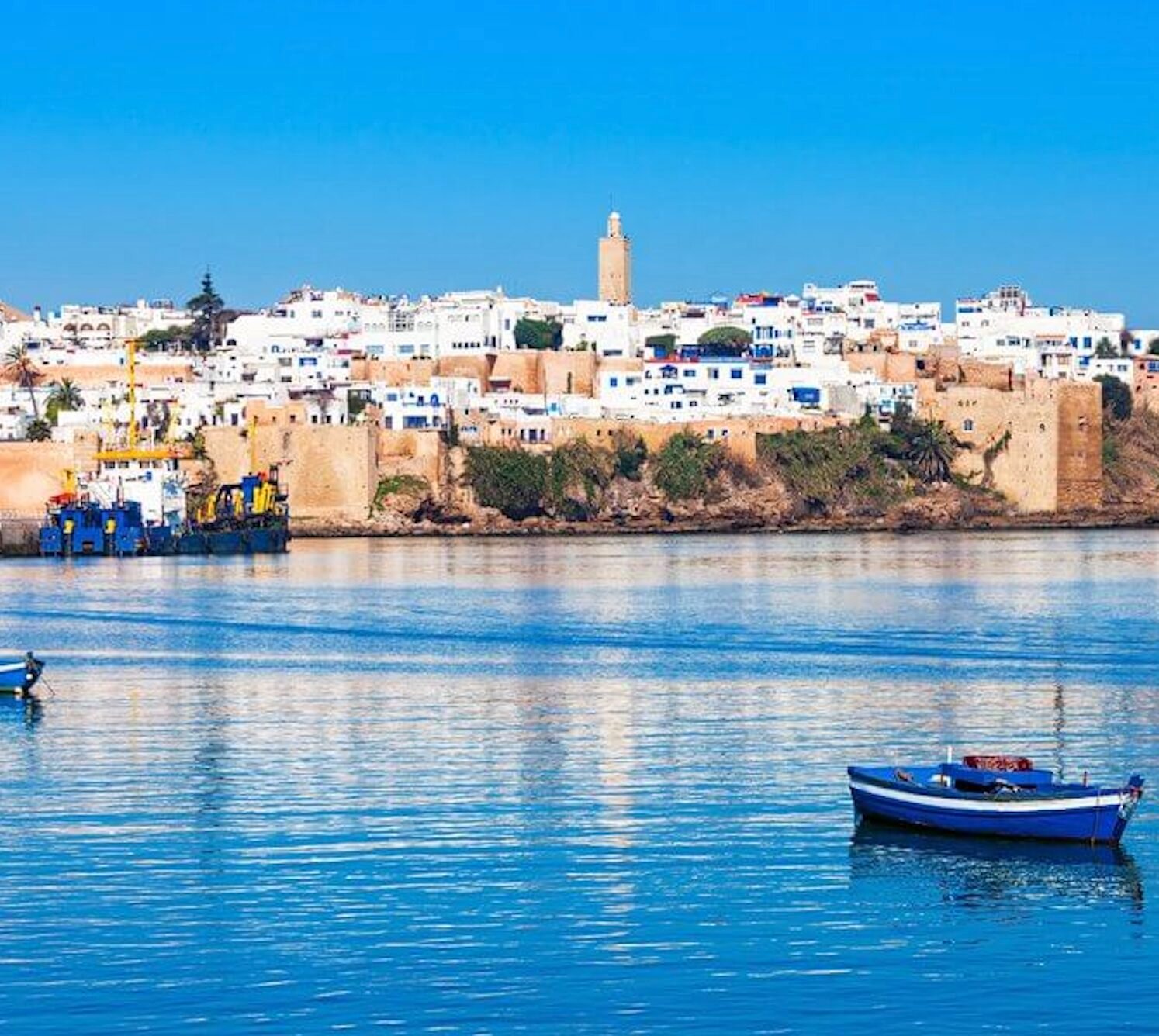 Day Trips to Nearby Attractions